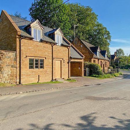 Farnborough  Finch Cottage מראה חיצוני תמונה